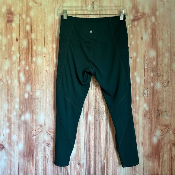 Cali Sport Hunter Green Mesh Inset Crop Leggings - Picture 7 of 12
